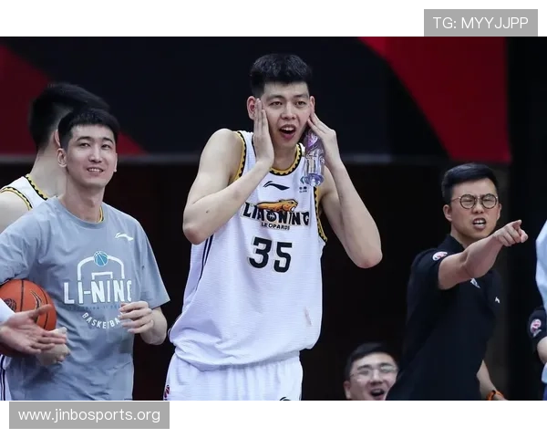 老二闪耀荷兰杯个人高光集锦展现关键时刻统治力进攻防守全面表现